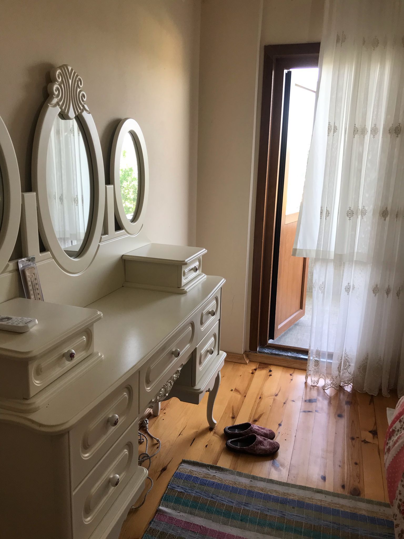 MABEL GAYRİMENKUL GÖLÇAYIR'DA MANZARALI KİRALIK DAİRE